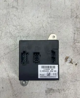 Mercedes-Benz E W211 Comfort/convenience module 2115453632 0034005