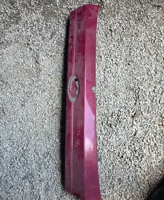 Ford Fiesta Trunk door license plate light bar 8A61A43404