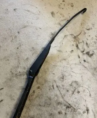 Renault Kangoo I Front wiper blade arm 