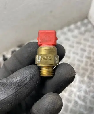 Coolant temperature sensor