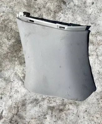 Toyota Avensis T250 (D) pillar trim (bottom) 258105010 2581-05010