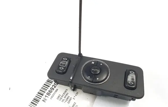 Mercedes-Benz ML W163 Electric window control switch A1638200326