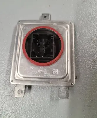 BMW X5 G05 LED ballast control module 5A26C65