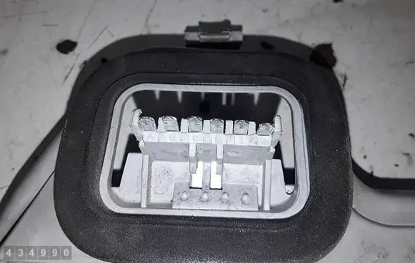Opel Zafira A Tail light bulb cover holder 5248