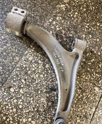 Opel Insignia A Front lower control arm/wishbone