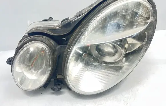 Mercedes-Benz E W211 Headlight/headlamp 154359 5DV008290