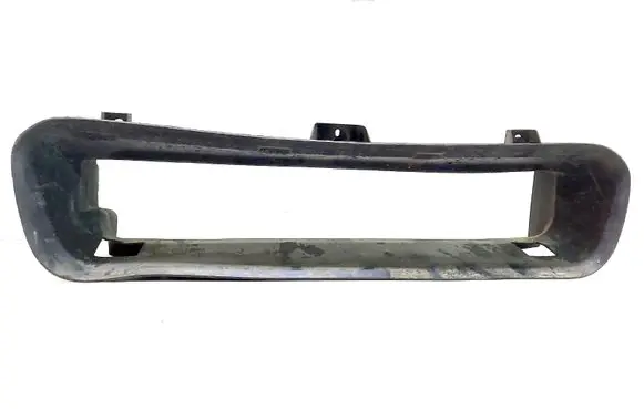 Volvo V50 Intercooler air channel guide 