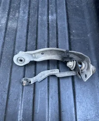 Mercedes-Benz Citan W415 Engine mounting bracket 8200361270D