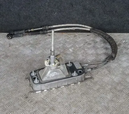 Volkswagen Caddy Gear shifter/selector 1K0711061B