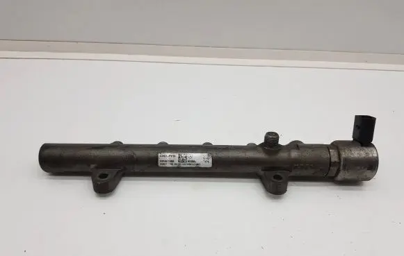 Mercedes-Benz C W204 Fuel main line pipe R9144Z240A 0906110188103
