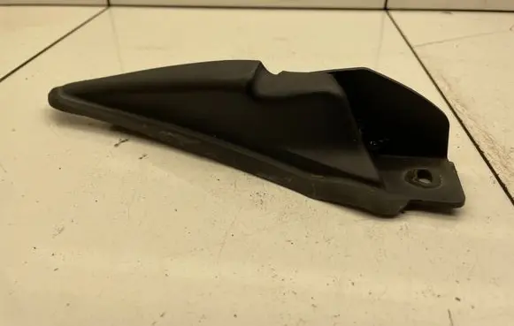 Renault Captur Windshield trim 5612P0010