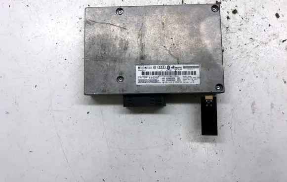 Audi A4 S4 B7 8E 8H Bluetooth control unit module 8P0862335S