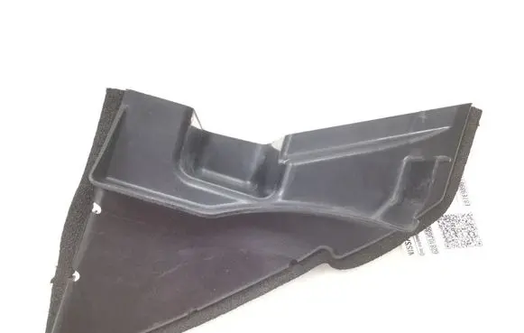 Nissan X-Trail T30 Intercooler air guide/duct channel 62810JG80A
