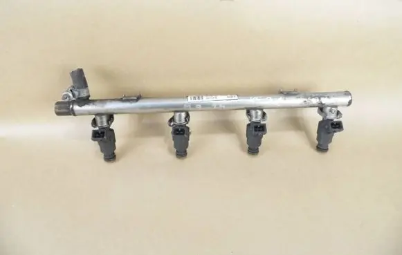 Mercedes-Benz A W168 Fuel injector 0280155753 0280151036