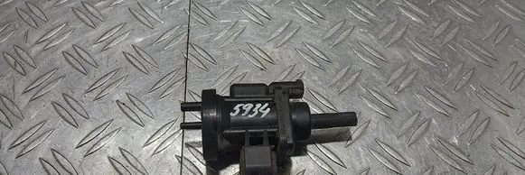 Mercedes-Benz E W211 Turbo solenoid valve A0005450427