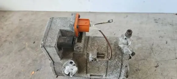 Volkswagen Up Air conditioning (A/C) compressor (pump) 12E820803B VPEVAH19D629BB
