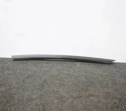 Front door glass trim molding