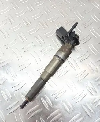 BMW 7 E65 E66 Fuel injector 779272104