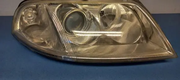 Volkswagen PASSAT B5.5 Headlight/headlamp 3B0941016AN