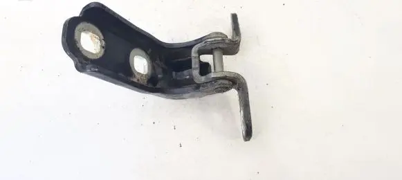 Chevrolet Cruze Rear door lower hinge