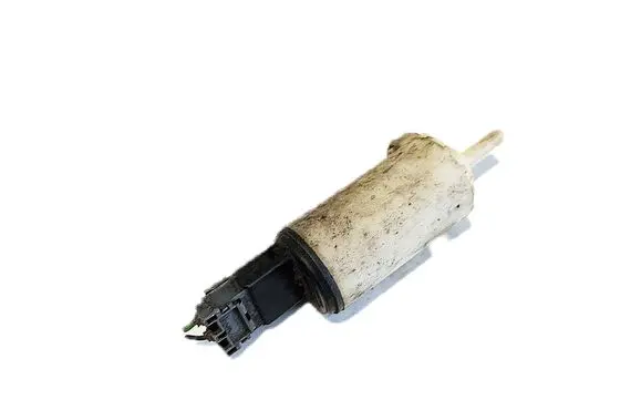 Volvo S70 V70 V70 XC Windscreen/windshield washer pump 04400212V