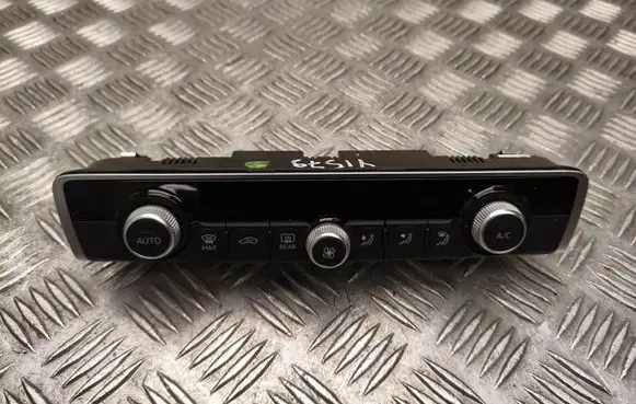 Audi Q3 F3 Climate control unit 83A820043AF
