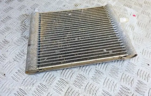 Land Rover Range Rover L322 Coolant radiator PCC500590