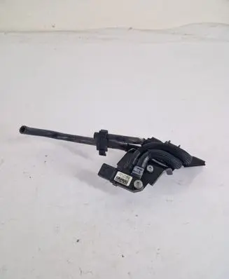Volkswagen Caddy Oil pressure sensor 076906051B