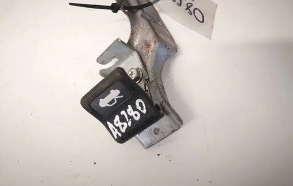 Subaru Forester SG Engine bonnet (hood) release handle 