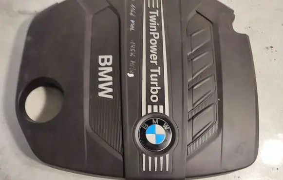 BMW 1 F20 F21 Engine cover (trim) 7810800 7810802