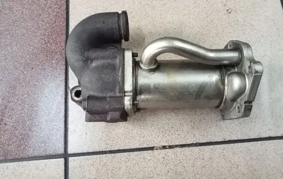EGR valve cooler