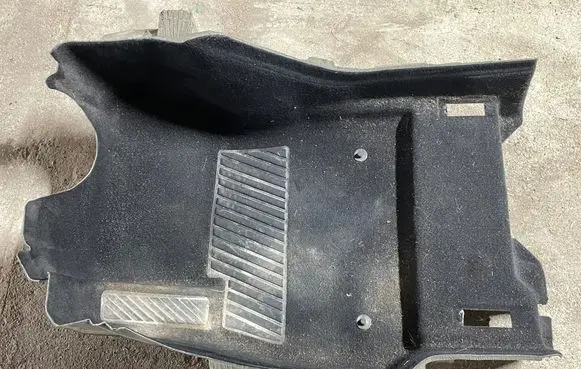 Opel Insignia B Front floor carpet liner 39154133
