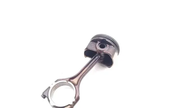 Mitsubishi Outlander Piston with connecting rod 4B11