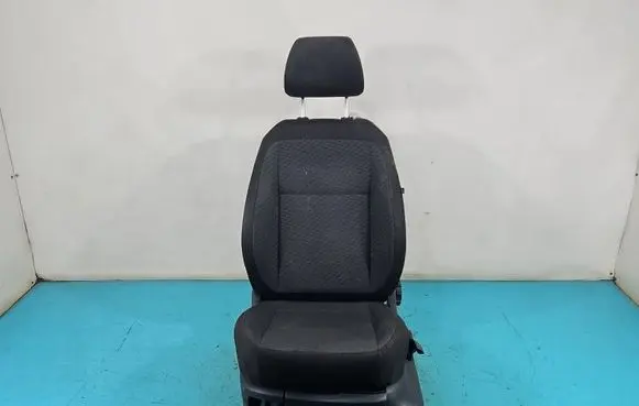 Skoda Fabia Mk2 (5J) Front driver seat IMPRK1571654