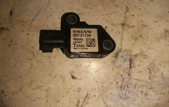 Volvo S40 Airbag deployment crash/impact sensor 30737139