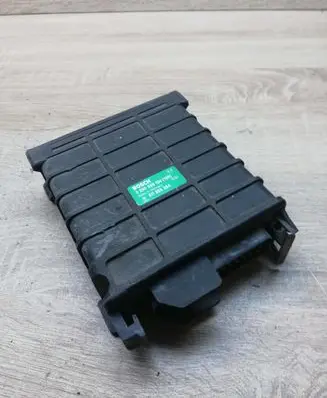 Audi 80 90 S2 B4 Engine control unit/module ECU 811906264 0280800104