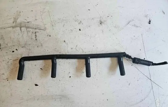 Volkswagen PASSAT B6 Ignition plug leads 038971782C