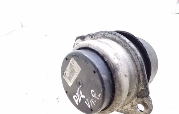 Engine mount bracket