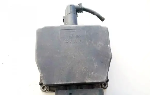 Volkswagen Golf V Turbo solenoid valve 6Q0906625