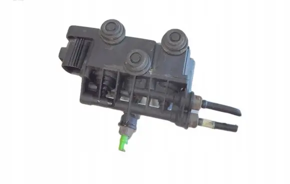 Land Rover Discovery 3 - LR3 Vacuum valve RHV000095