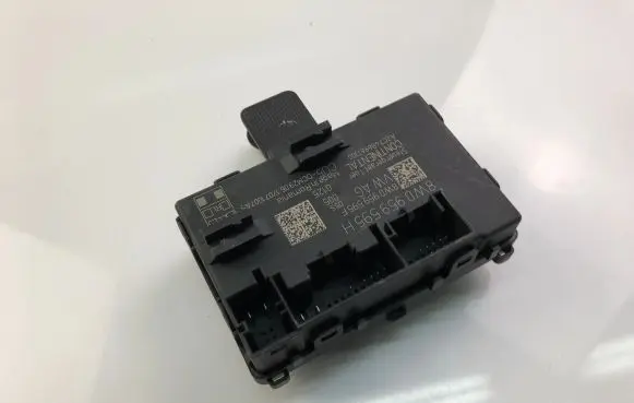 Audi A3 S3 8P Other control units/modules 8W0959595H