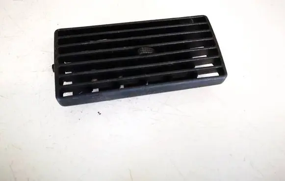 Volkswagen Golf IV Dash center air vent grill 1j0819755b 1j0819763b
