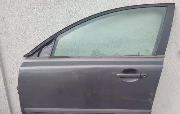 Volvo V50 Front door