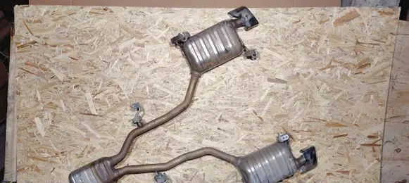 Mercedes-Benz SLK R172 Double Muffler A1724912801 A1724902121 A1724913001