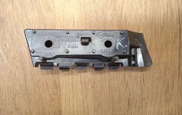 Ford Mustang VI Front bumper mounting bracket FR3B17D959AE