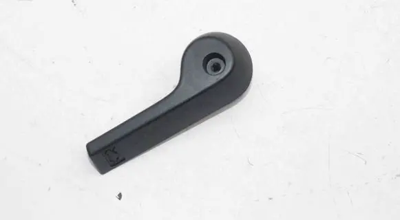 Volvo XC40 Engine bonnet (hood) release handle