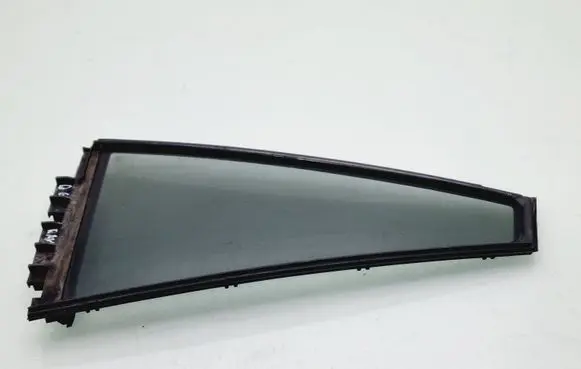 Rear vent window glass