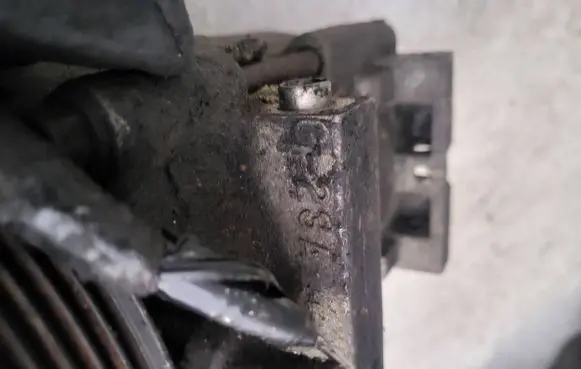 Mazda Tribute Air conditioning (A/C) compressor (pump)