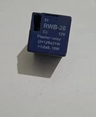 Opel Zafira B Other relay E2010R021496 012005