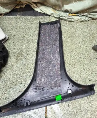 BMW 3 E46 (B) pillar trim (bottom) E4645143 8198681